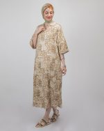 کفتان نخی بلند با چاک کناری مناسب استایل تابستانی